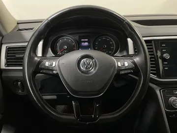 2019 Volkswagen Atlas - image 25