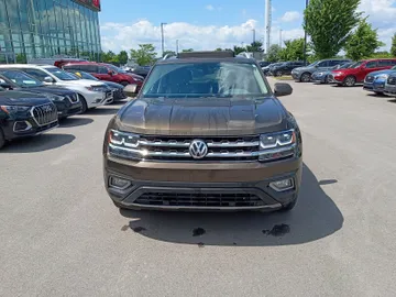 2019 Volkswagen Atlas - image 2