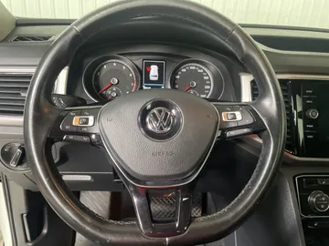 2018 Volkswagen Atlas - image 18