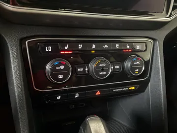2018 Volkswagen Atlas - image 25