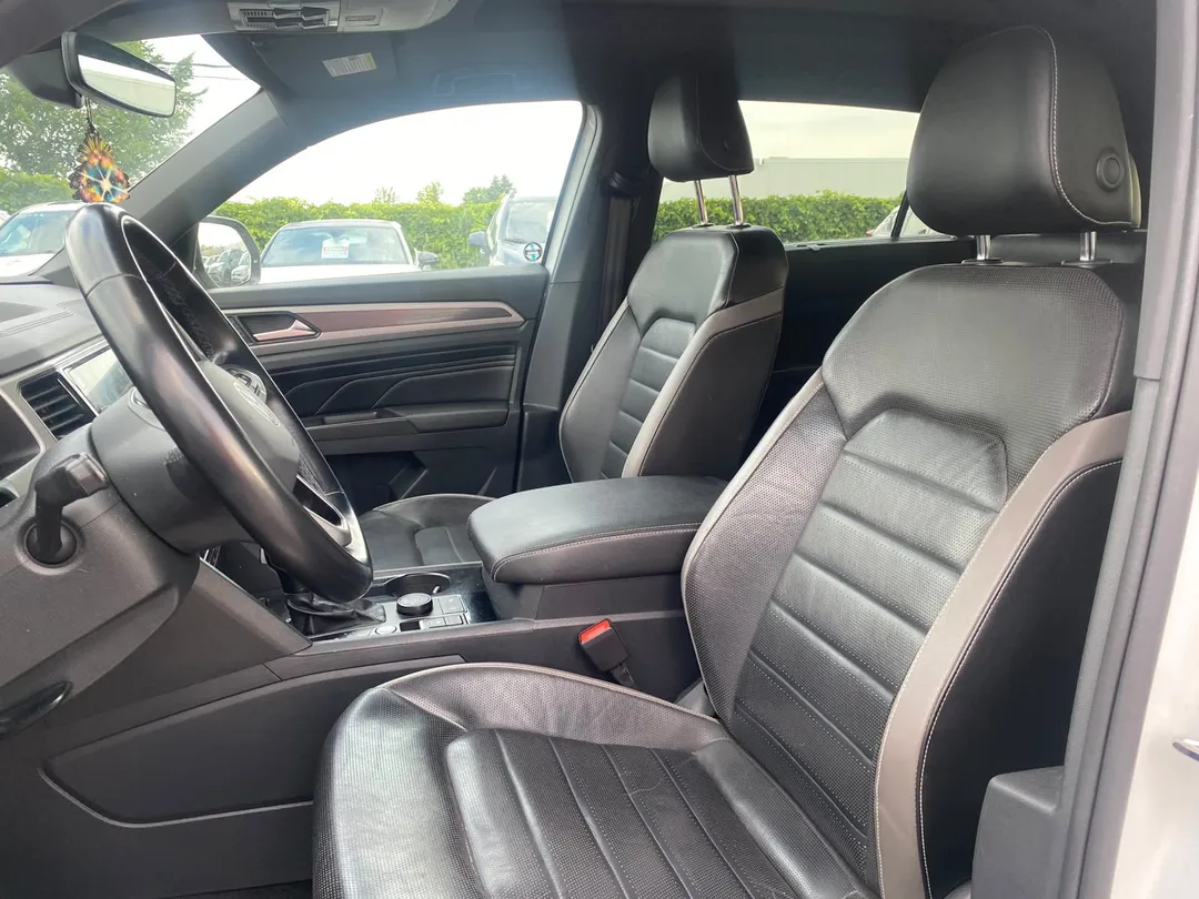 2020 Volkswagen Atlas Cross Sport — photo 6