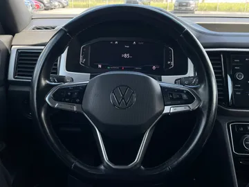 2020 Volkswagen Atlas Cross Sport - image 18