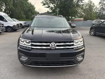 2019 Volkswagen Atlas - image 2