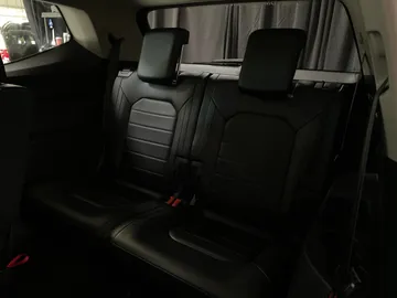 2019 Volkswagen Atlas - image 29