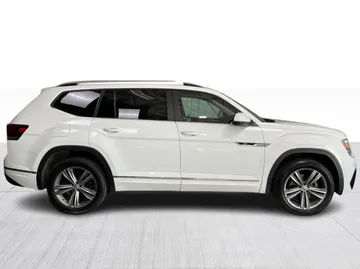 2019 Volkswagen Atlas - image 2