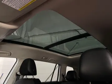 2019 Volkswagen Atlas - image 6