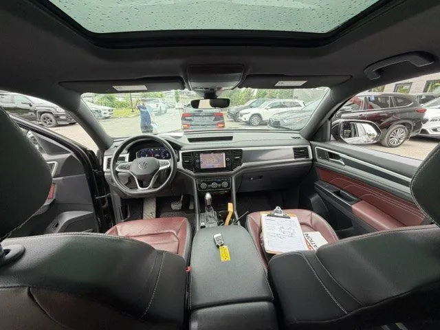 2021 Volkswagen Atlas Cross Sport — photo 8