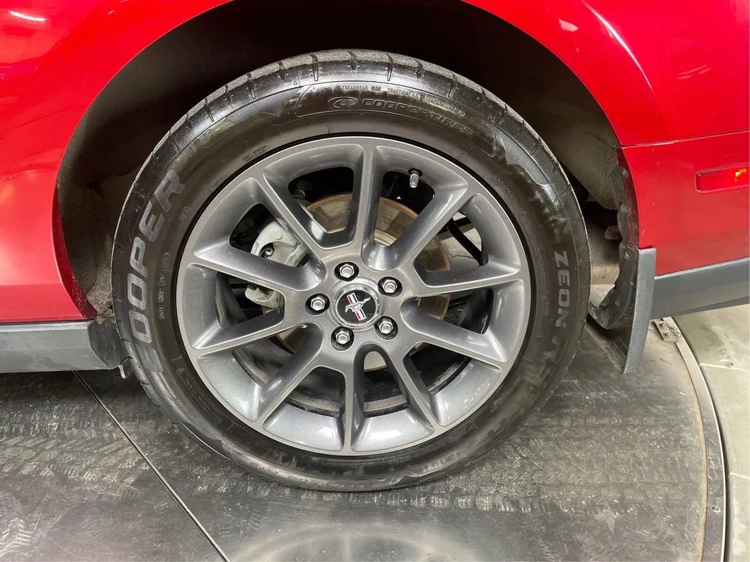 2012 Ford Mustang V6 Premium, photo 5