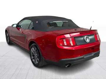 2012 Ford Mustang - image 10