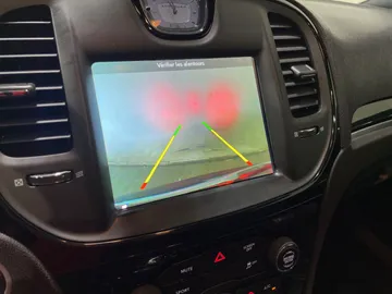 2018 Chrysler 300 - image 22
