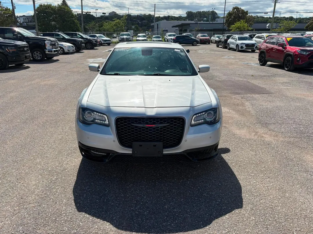 2022 Chrysler 300 for sale - photo 2