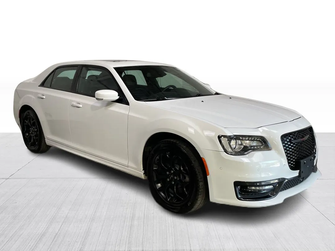 Chrysler 300 2023 à vendre - photo 1
