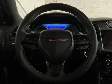 2023 Chrysler 300 - image 19