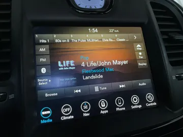 2023 Chrysler 300 - image 33