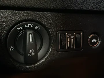 2022 Dodge Charger - image 19