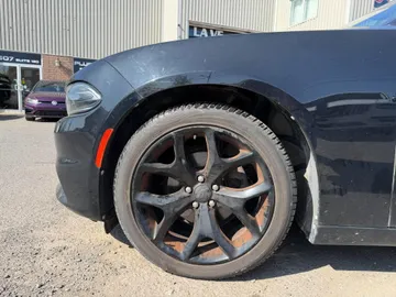 2017 Dodge Charger - image 7