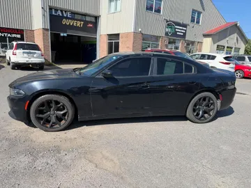 2017 Dodge Charger - image 6