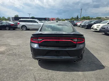2022 Dodge Charger - image 6