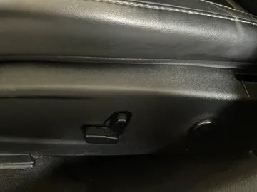 2019 Dodge Charger - image 19