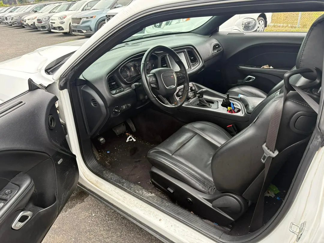 2017 Dodge Challenger — photo 7