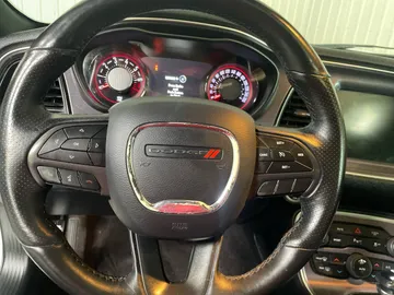 2017 Dodge Challenger - image 17