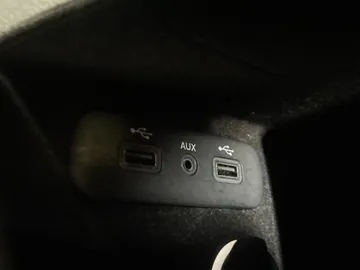 2018 Dodge Challenger - image 26