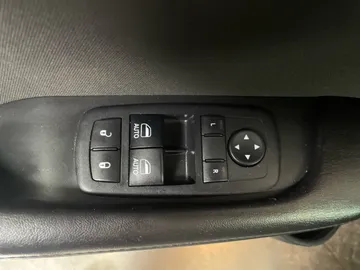 2018 Dodge Challenger - image 24