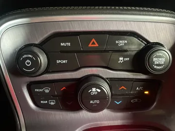 2018 Dodge Challenger - image 21