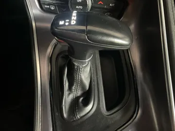 2018 Dodge Challenger - image 27