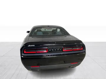 2018 Dodge Challenger - image 12