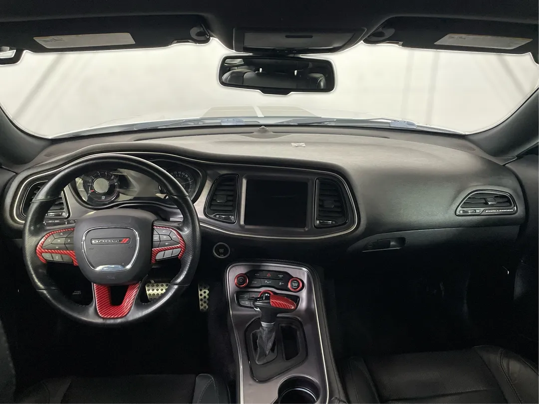 2017 Dodge Challenger — photo 4