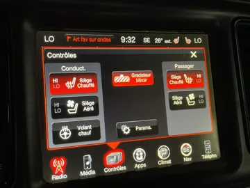 2017 Dodge Challenger - image 25