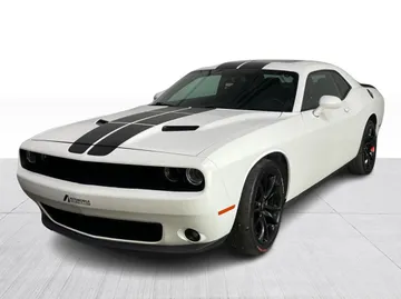 2017 Dodge Challenger - image 9