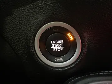 2017 Dodge Challenger - image 22