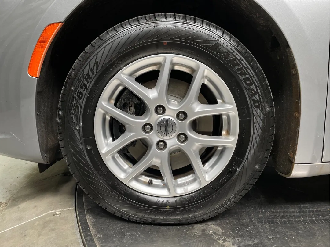 2021 Chrysler Pacifica — photo 5