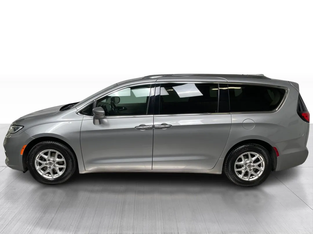 2021 Chrysler Pacifica — photo 8