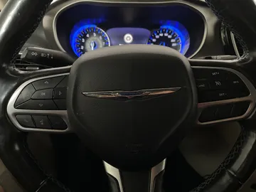 2021 Chrysler Pacifica - image 16