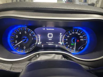 2023 Chrysler Pacifica - image 13