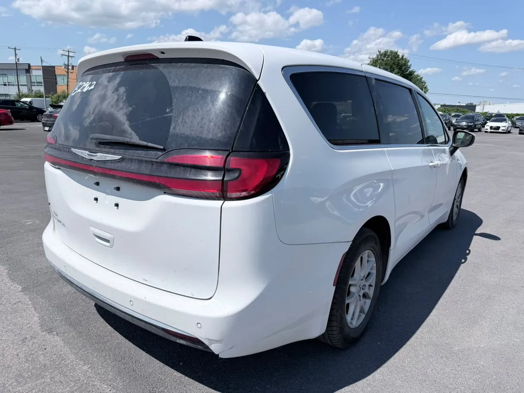 2023 Chrysler Pacifica for sale - photo 4