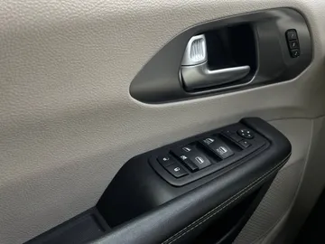 2023 Chrysler Pacifica - image 21