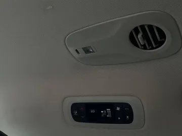 2023 Chrysler Pacifica - image 24