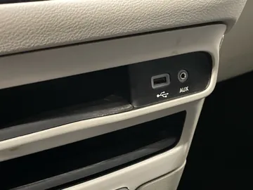 2018 Chrysler Pacifica - image 33
