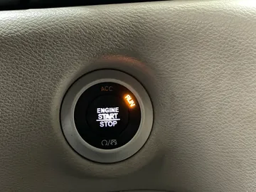 2018 Chrysler Pacifica - image 24