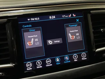2018 Chrysler Pacifica - image 29