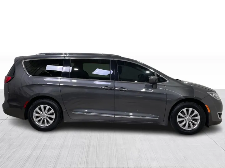 2018 Chrysler Pacifica