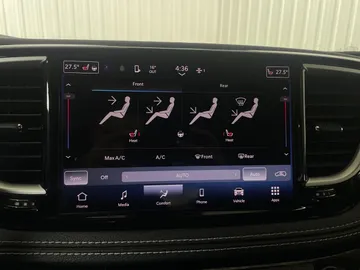 2023 Chrysler Pacifica - image 27