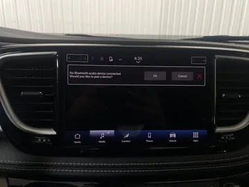 2023 Chrysler Pacifica - image 29