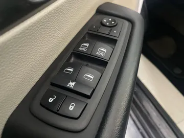 2023 Chrysler Pacifica - image 25