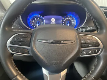 2023 Chrysler Pacifica - image 16