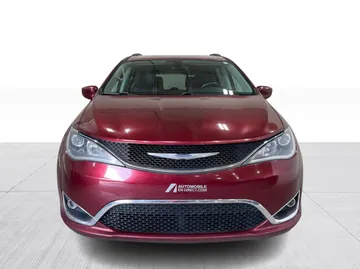 2017 Chrysler Pacifica - image 7